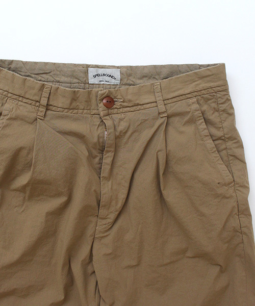 SPELLBOUND（スペルバウンド）の「[SPELLBOUND / スペルバウンド]　ストレッチタックワイドパンツ（チノパンツ・メンズ・ネイビー/ブラック/オリーブ/ベージュ・32inch/30inch/34inch）」の18枚目の写真
