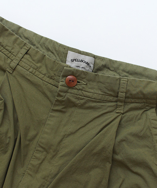 SPELLBOUND（スペルバウンド）の「[SPELLBOUND / スペルバウンド]　ストレッチタックワイドパンツ（チノパンツ・メンズ・ネイビー/ブラック/オリーブ/ベージュ・32inch/30inch/34inch）」の15枚目の写真