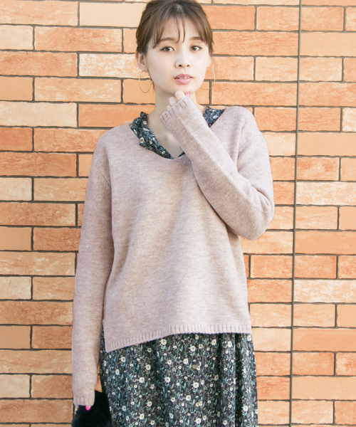 URBAN RESEARCH（アーバンリサーチ）の「【WEB限定】ニュアンスカラーオーバーニット（ニット/セーター・レディース・グレー/オフホワイト/ピンク系その他・FREE）」の7枚目の写真