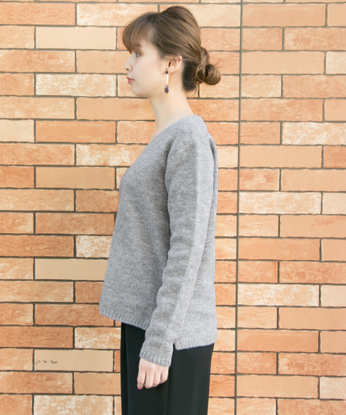 URBAN RESEARCH（アーバンリサーチ）の「【WEB限定】ニュアンスカラーオーバーニット（ニット/セーター・レディース・グレー/オフホワイト/ピンク系その他・FREE）」の10枚目の写真