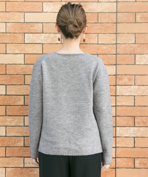 URBAN RESEARCH（アーバンリサーチ）の「【WEB限定】ニュアンスカラーオーバーニット（ニット/セーター・レディース・グレー/オフホワイト/ピンク系その他・FREE）」の11枚目の写真