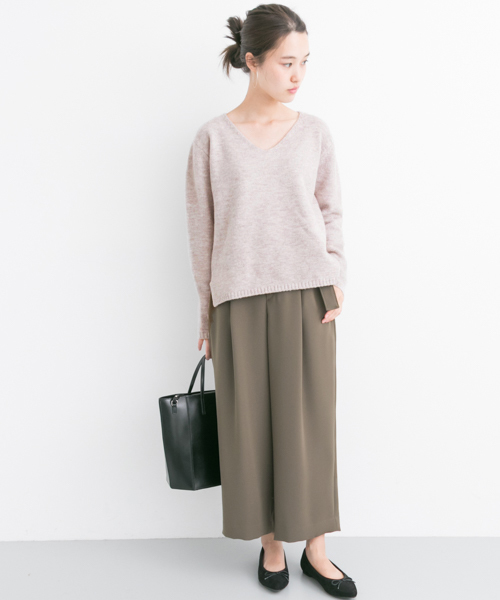 URBAN RESEARCH（アーバンリサーチ）の「【WEB限定】ニュアンスカラーオーバーニット（ニット/セーター・レディース・グレー/オフホワイト/ピンク系その他・FREE）」の18枚目の写真