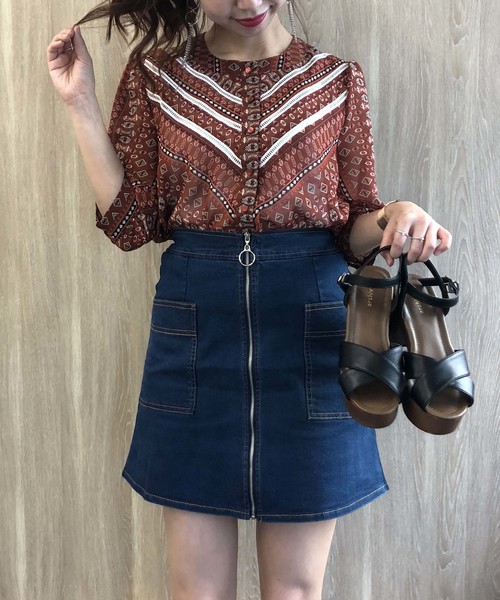 archives（アルシーヴ）の「配色ステッチデニムZIPスカート（デニムスカート・レディース・ロイヤルブルー/ネイビー/ダークブルー・MEDIUM）」の2枚目の写真