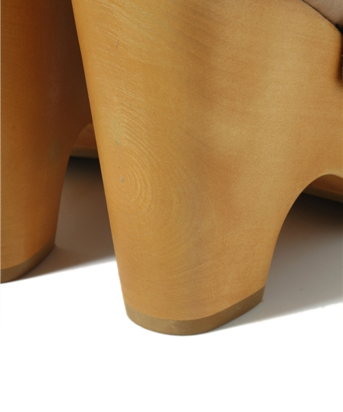 And A（アンドエー）の「ウッディーオープンブーツ（ブーツ・レディース・ブラック/ベージュ・23.5cm/24.5cm）」の6枚目の写真