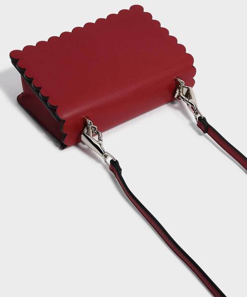 CHARLES & KEITH(チャールズ & キース)の「スカラップトリムクロスボディバッグ / SCALLOP TRIM CROSSBODY BAG(ショルダーバッグ・レディース・ブラック/レッド/ブラック系その他2・S)」の10枚目の写真