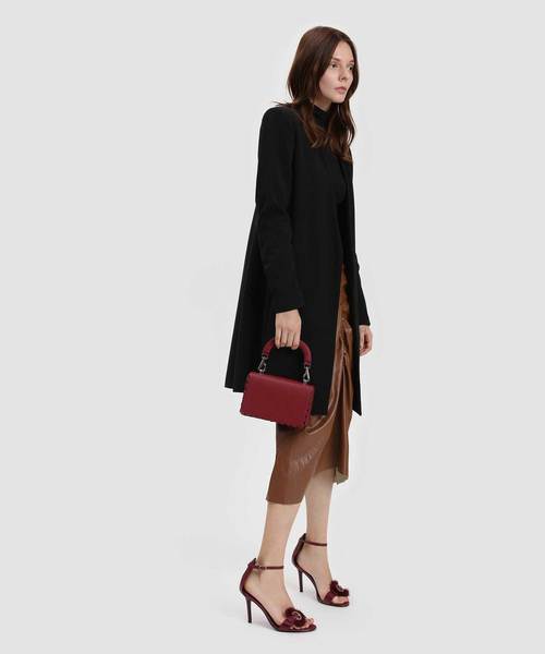 CHARLES & KEITH(チャールズ & キース)の「スカラップトリムクロスボディバッグ / SCALLOP TRIM CROSSBODY BAG(ショルダーバッグ・レディース・ブラック/レッド/ブラック系その他2・S)」の13枚目の写真