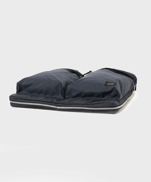 PORTER(ポーター)の「PORTER / Force 2ウェイ ヘルメットバッグ(トートバッグ・メンズ・ネイビー・ONE SIZE)」の5枚目の写真