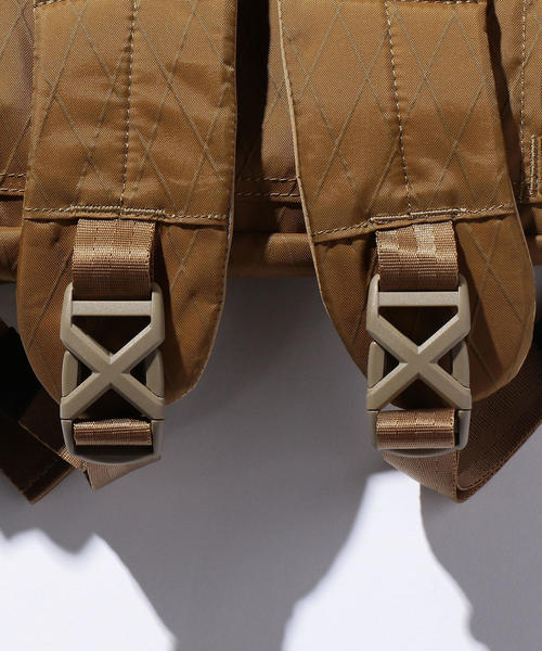 F/CE. （エフシーイー）の「＜F/CE.（エフシーイー）＞ X-PAC HELMET BAG/バッグ □□ о（バックパック/リュック・メンズ・ブラック/ブラウン・FREE）」の8枚目の写真