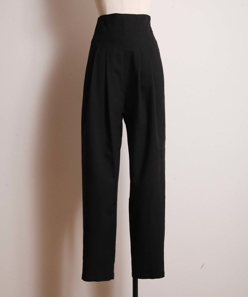 and R（アンドアール）の「ウエストタックテーパードパンツ（その他パンツ・レディース・ブラック/ベージュ/ブルーグレー・FREE）」の8枚目の写真