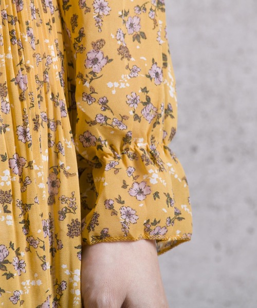 LUGG NAGG(ラグナグ)の「【Jewelobe/ ジュエローブ】 プリーツワンピース(ワンピース・レディース・ブラック/ベージュ/オフホワイト/イエロー・FREE)」の9枚目の写真
