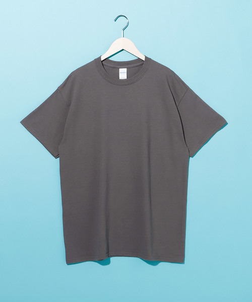 GILDAN(ギルダン)の「ギルダン ビッグシルエット USAオーバーサイズ 1/2 sleeve Tシャツ カットソー(Tシャツ/カットソー・メンズ・ブラック/ネイビー/ライム/ブルー系その他/グリーン系その他2/グレー/ピンク系その他2/オレンジ/ピンク系その他/チャコールグレー/レッド/グリーン系その他/マルーン/ホワイト/パープル/ナチュラル・L/XXL/XL)」の3枚目の写真
