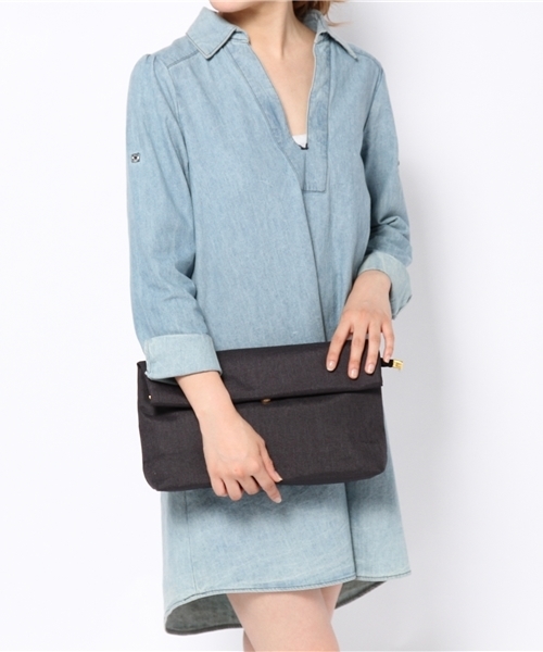 mystic（ミスティック）の「チェーン付2WAYクラッチ（クラッチバッグ・レディース・ブラック/ブルー/ミント・ﾌﾘ-）」の4枚目の写真