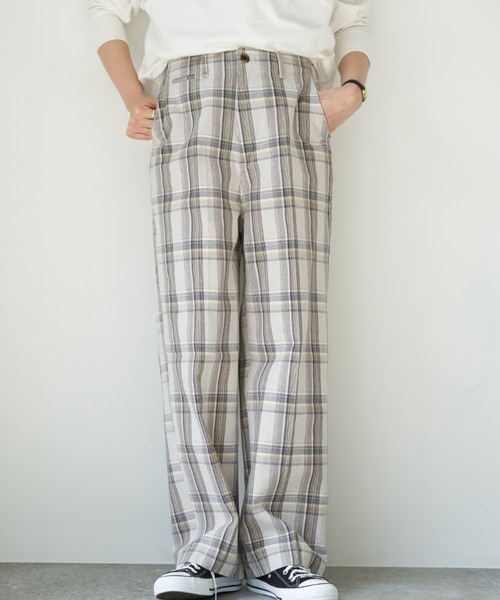 AMERICAN HOLIC（アメリカンホリック）の「綿ツイルワイドパンツ ＊（その他パンツ・レディース・ベージュ/ホワイト系その他7/ネイビー/ブルー系その他5/アイボリー/その他5・L/M）」の3枚目の写真