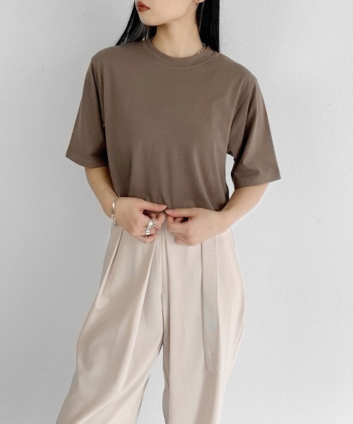 LVEU.（ラブユ.）の「Cropped T-shirt / クロップドTシャツ（Tシャツ/カットソー・レディース・ベージュ/ホワイト/ブラック/モカ/スミクロ・FREE）」の22枚目の写真