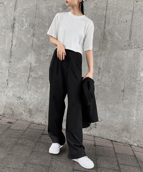 LVEU.（ラブユ.）の「Cropped T-shirt / クロップドTシャツ（Tシャツ/カットソー・レディース・ベージュ/ホワイト/ブラック/モカ/スミクロ・FREE）」の21枚目の写真