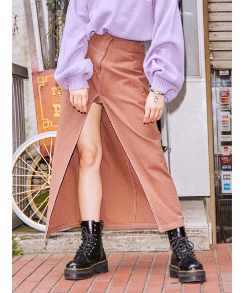 jouetie（ジュエティ）の「カラーステッチフロントスリットスカパン（その他パンツ・レディース・ブラック/ブラウン/ラベンダー・MEDIUM）」の2枚目の写真