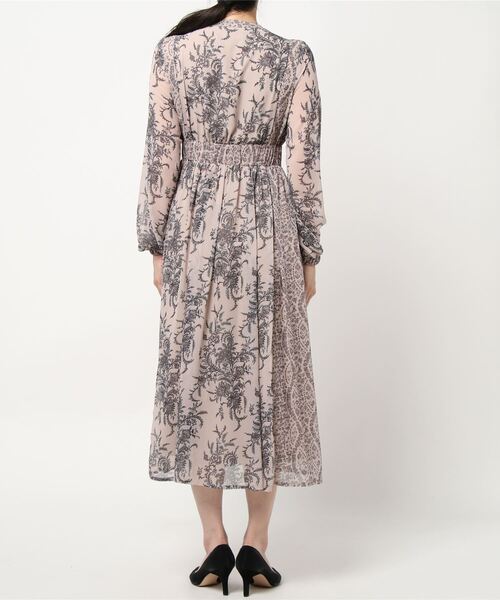 ENVYM（アンビー）の「ノーカラースウィッチングＯＰ（ワンピース・レディース・ベージュ/ブラック・FREE）」の4枚目の写真