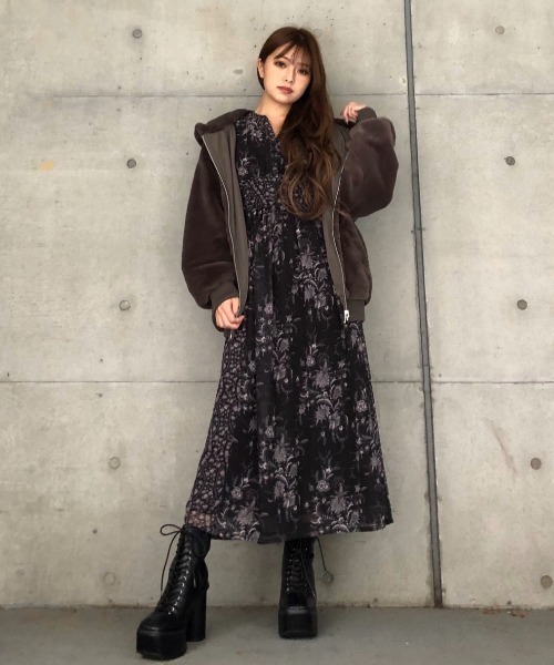 ENVYM（アンビー）の「ノーカラースウィッチングＯＰ（ワンピース・レディース・ベージュ/ブラック・FREE）」の10枚目の写真