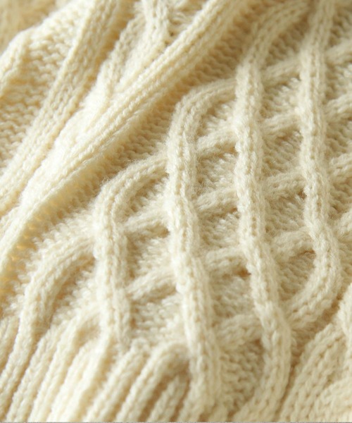 Chillfar（チルファー）の「ざっくり編みケーブルバックリボンセーター（ニット/セーター・レディース・ブラック/グレー/アイボリー/ベージュ/ブラウン/レンガ・LARGE/MEDIUM）」の8枚目の写真