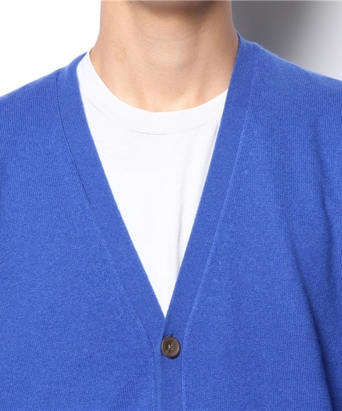 SHIPS（シップス）の「SC: 12ゲージ カシミヤ Vネック ニット/カーディガン（カーディガン/ボレロ・メンズ・グレー/ブルー/ネイビー/イエロー・SMALL/X-LARGE/LARGE/MEDIUM）」の10枚目の写真