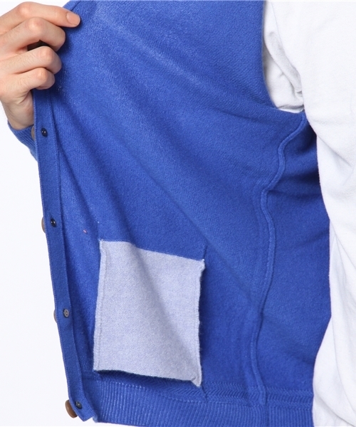 SHIPS（シップス）の「SC: 12ゲージ カシミヤ Vネック ニット/カーディガン（カーディガン/ボレロ・メンズ・グレー/ブルー/ネイビー/イエロー・SMALL/X-LARGE/LARGE/MEDIUM）」の13枚目の写真