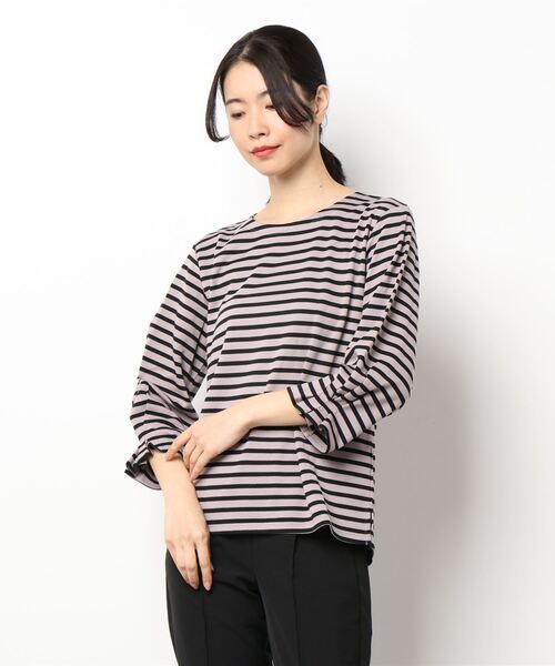 BELLUNA PLUS(ベルーナ)の「ポンチ素材袖タックプルオーバー(Tシャツ/カットソー・レディース・ネイビー/ホワイト×ブルー/ブラック系その他/ブルー系その他/ネイビー×ホワイト・MEDIUM/LARGE/X-LARGE)」の11枚目の写真