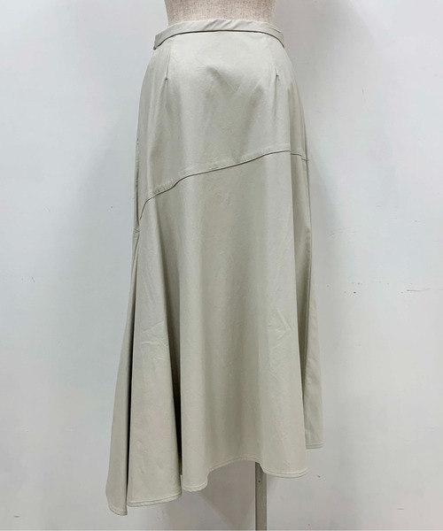 PICCIN（ピッチン）の「レザーライクアシメスカート（スカート・レディース・チャコールグレー/グレイッシュベージュ・M/L）」の15枚目の写真