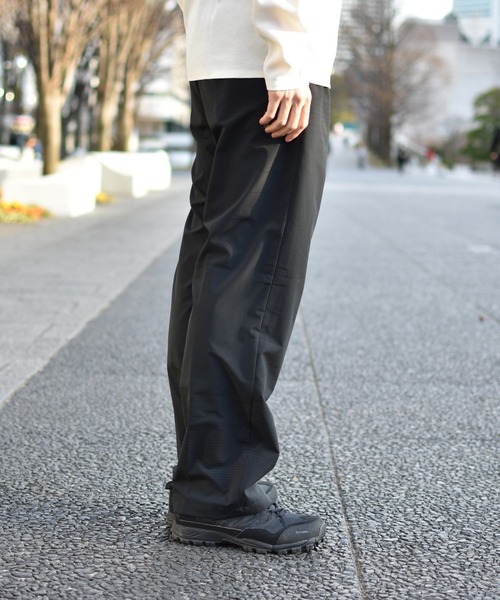 DESCENTE PAUSE（デサントポーズ）の「スキーマテック エアーパンツ