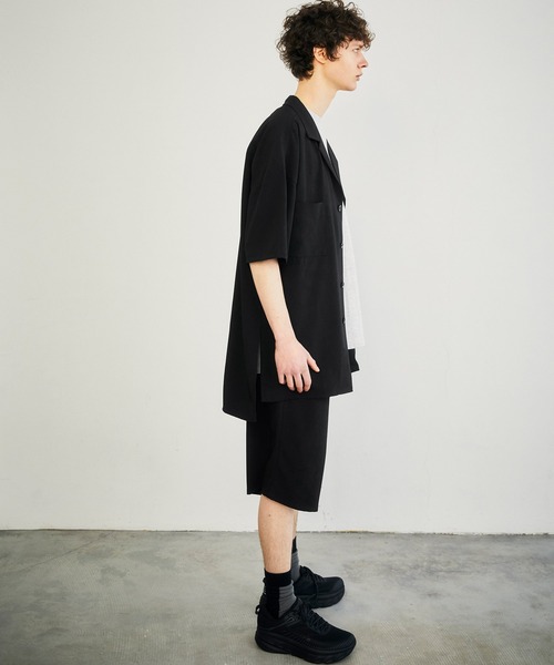 EMMA CLOTHES（エマクローズ）の「【セットアップ】ブライトポプリン ビッグシルエット ラペルCPOサイドスリットロング丈半袖シャツ＆1タックワイドショーツ（セットアップ・メンズ・ブラック/ベージュ/ライラック/グレイッシュベージュ/キナリ・FREE）」の13枚目の写真