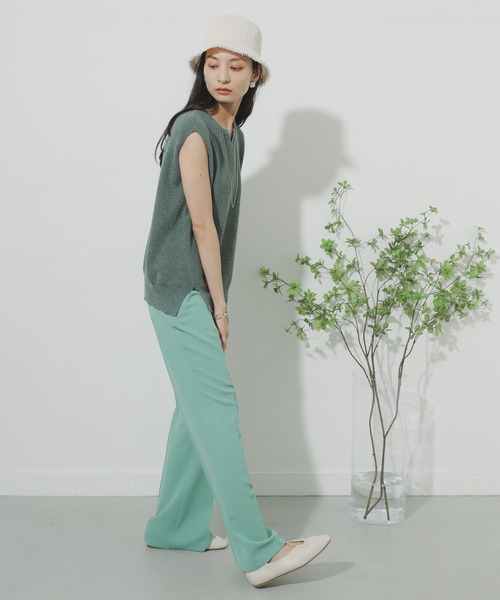 SENSE OF PLACE by URBAN RESEARCH（センスオブプレイスバイアーバンリサーチ）の「キーネックノースリーブトップ（ニット/セーター・レディース・ブラック/ベージュ/グリーン/ライトベージュ・ONE）」の7枚目の写真