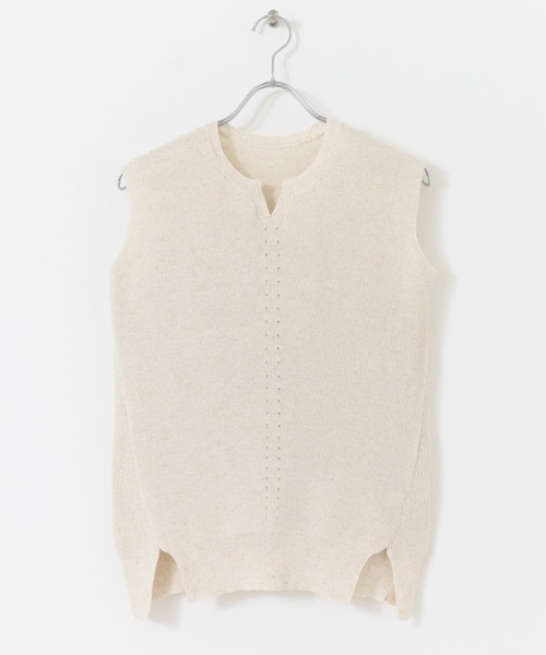 SENSE OF PLACE by URBAN RESEARCH（センスオブプレイスバイアーバンリサーチ）の「キーネックノースリーブトップ（ニット/セーター・レディース・ブラック/ベージュ/グリーン/ライトベージュ・ONE）」の15枚目の写真