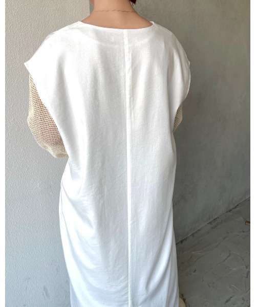 Solace（ソレイス）の「深Vネックベストワンピース（ワンピース・レディース・ブラック/アイボリー・FREE）」の9枚目の写真