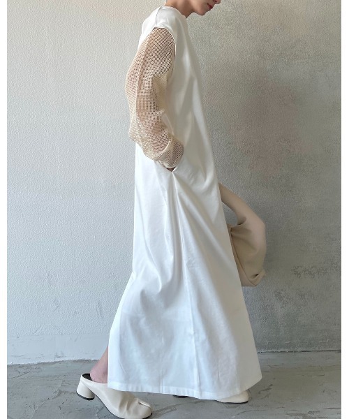 Solace（ソレイス）の「深Vネックベストワンピース（ワンピース・レディース・ブラック/アイボリー・FREE）」の5枚目の写真