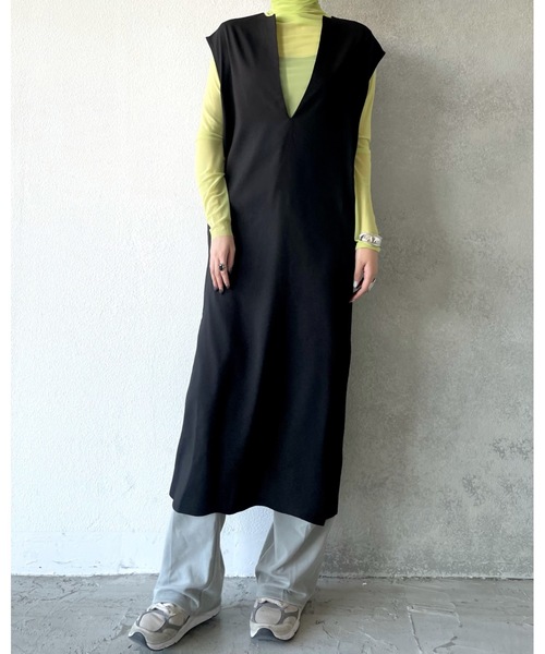 Solace（ソレイス）の「深Vネックベストワンピース（ワンピース・レディース・ブラック/アイボリー・FREE）」の15枚目の写真