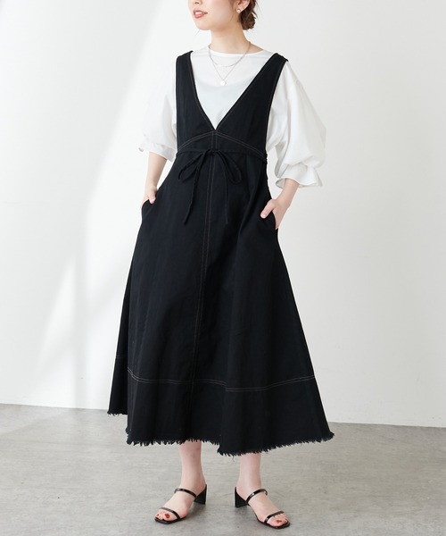 natural couture(ナチュラルクチュール)の「裾フリンジ配色ステッチジャンスカ(ワンピース・レディース・ブラック/ベージュ/インディゴブルー/アイボリー・FREE)」の3枚目の写真