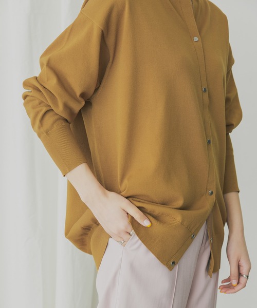 KBF+(ケービーエフプラス)の「KBF+ ルーズニットカーディガン(カーディガン/ボレロ・レディース・ブラック/オフホワイト/キャメル・ONE)」の16枚目の写真