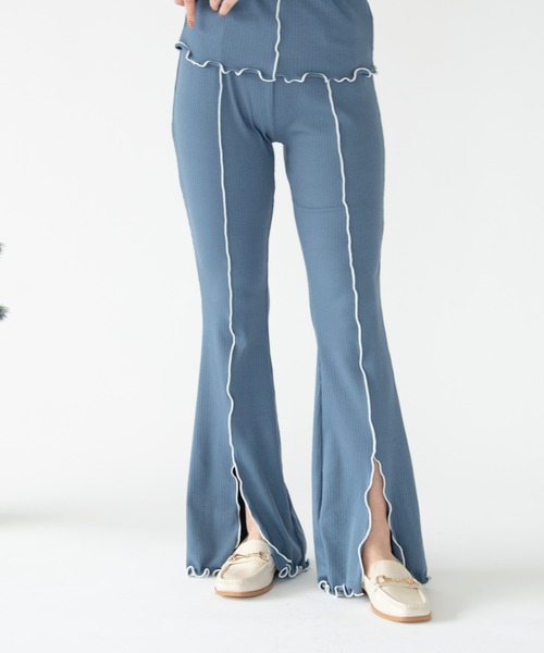 VRIA CHARME（バリアシャルム）の「リブメロウスリットフレアパンツ（その他パンツ・レディース・ライトグリーン/ブルー/ブラック/チャコールグレー・FREE）」の9枚目の写真