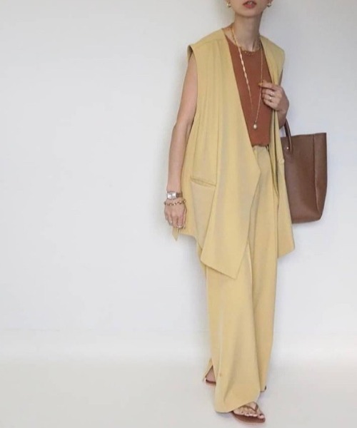 NEUNA（ヌナ）の「【ファッションインフルエンサーamoriaさん×neuna】セットアップスローブレスジャケット（ノーカラージャケット・レディース・ブラック/ベージュ/イエロー・FREE）」の17枚目の写真