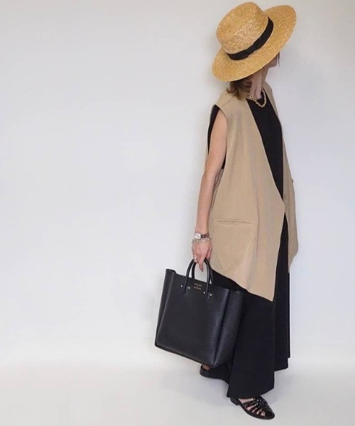 NEUNA（ヌナ）の「【ファッションインフルエンサーamoriaさん×neuna】セットアップスローブレスジャケット（ノーカラージャケット・レディース・ブラック/ベージュ/イエロー・FREE）」の20枚目の写真