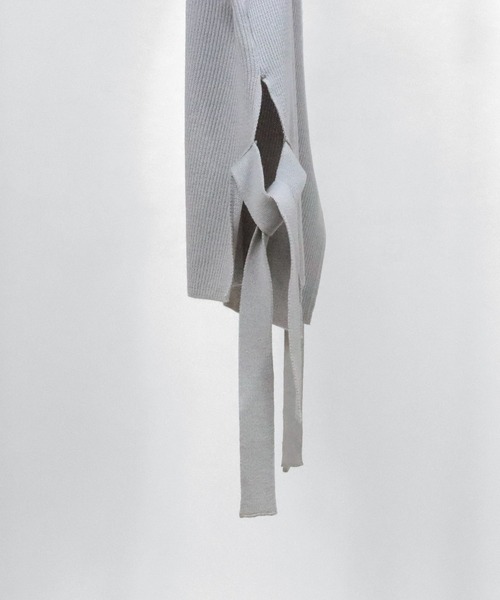 Confirm（コンファーム）の「Confirm / コンファーム サイドスリットオーバーニットベスト（ベスト・メンズ・ブラック/ベージュ/グレー/ミント・FREE）」の16枚目の写真