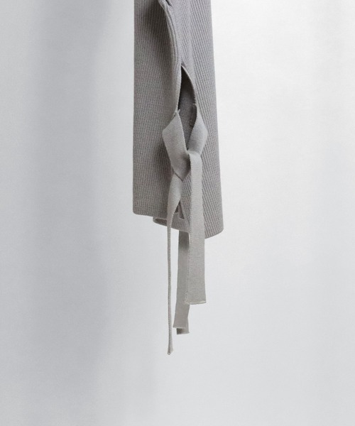 Confirm（コンファーム）の「Confirm / コンファーム サイドスリットオーバーニットベスト（ベスト・メンズ・ブラック/ベージュ/グレー/ミント・FREE）」の18枚目の写真