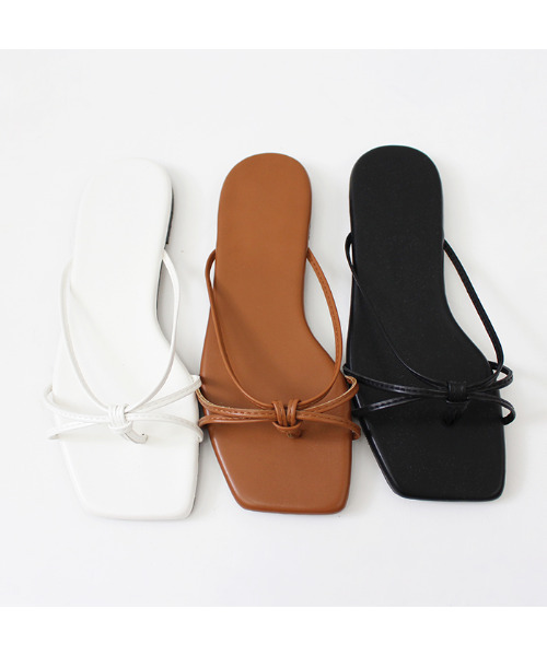 MODE ROBE(モードローブ)の「クロスループフラットサンダル(サンダル・レディース・ホワイト/ブラック/ブラウン・23㎝/23.5㎝/24㎝/24.5㎝/25㎝)」の20枚目の写真