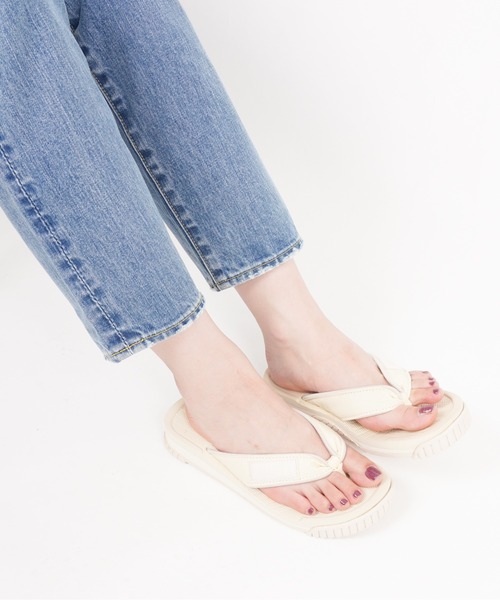 SHAKA（シャカ）の「LAWN SLIDE 22SSモデル（サンダル・レディース・ブラック/ダークブラウン/ブラウン系その他/ナチュラル/アーミー/ガンメタ/キナリ/オリーブ系/ベージュ系その他/モカ/ブラック系その他・4/7/10/5/8/6/9/11/23/24/29/28/26/27/22/25）」の21枚目の写真