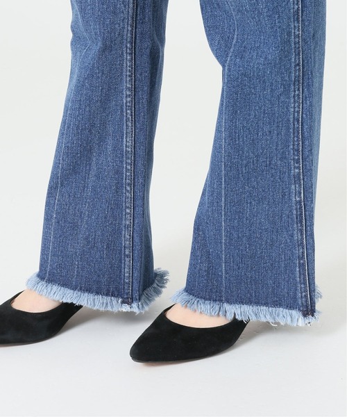 SLOBE IENA（スローブイエナ）の「【Healthy denim/ヘルシーデニム】SLOBE別注 フレアデニムパンツ【洗濯機洗い可】◆（デニムパンツ・レディース・ブルー・25/24/26）」の21枚目の写真