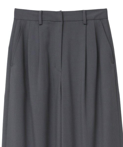 CLANE(クラネ)の「BASIC TUCK PANTS(スラックス・レディース・ブラック/オレンジ/ブルー/アイボリー・1/2/0)」の22枚目の写真