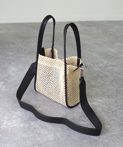 Riberry（リベリー）の「編み上げスクエアバッグ（ハンドバッグ・レディース・ブラック/ホワイト/ブラウン/ベージュ・FREE）」の7枚目の写真