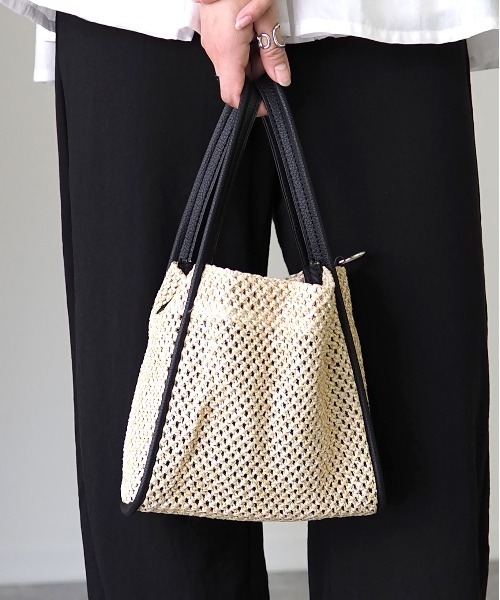 Riberry（リベリー）の「編み上げスクエアバッグ（ハンドバッグ・レディース・ブラック/ホワイト/ブラウン/ベージュ・FREE）」の14枚目の写真