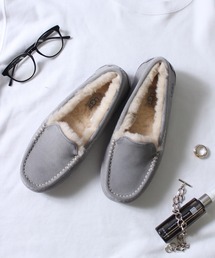UGG グレー モカシン 靴 UGG（アグ）｜モカシン/デッキシューズ（グレー系）一覧 - WEAR