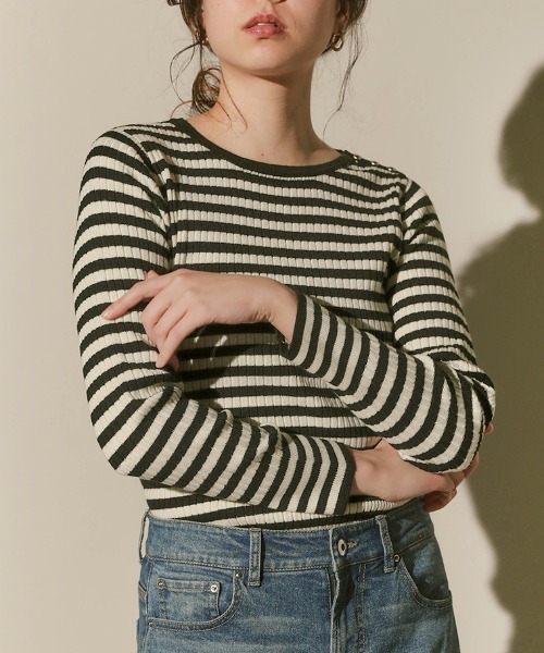 Bou Jeloud（ブージュルード）の「ヒートラウンドネック肩釦リブニット（ニット/セーター・レディース・ブルー/A/アイボリー/ブラック/イエロー/グレー/レッド/ブラウン・FREE）」の8枚目の写真