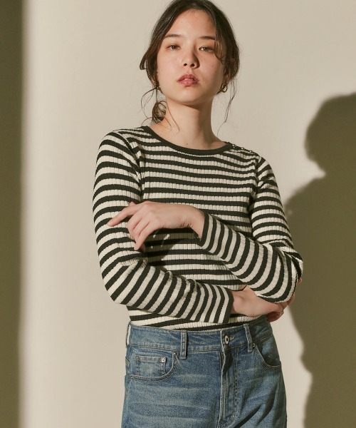 Bou Jeloud（ブージュルード）の「ヒートラウンドネック肩釦リブニット（ニット/セーター・レディース・ブルー/A/アイボリー/ブラック/イエロー/グレー/レッド/ブラウン・FREE）」の12枚目の写真